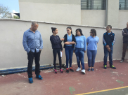 مجموعة من طلاب الصفوف السابعة من أجيال الثانويّة  يمتازون بأبحاث العلوم